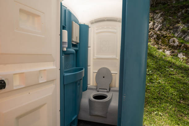 Portable Toilet Options We Offer in Tama, IA